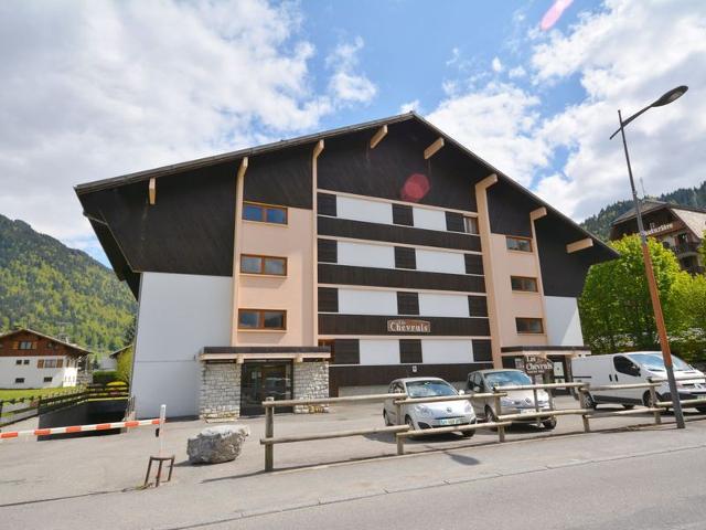 Studio central avec balcon sud, proche téléphériques, parking couvert inclus, pour 4 pers. FR-1-684- - Morzine