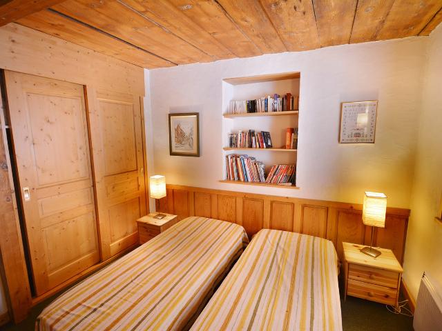 Chalet rénové 8 pers. proche centre et pistes avec parking FR-1-684-22 - Morzine