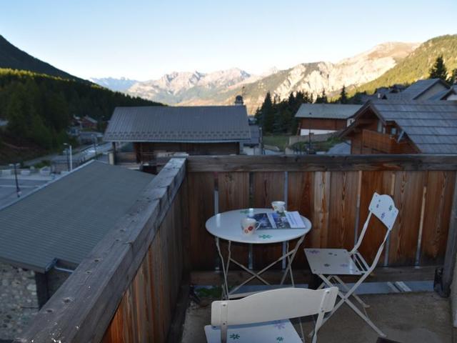 Studio cosy 2/3 pers avec WiFi et animaux admis face aux pistes FR-1-266-201 - Montgenèvre