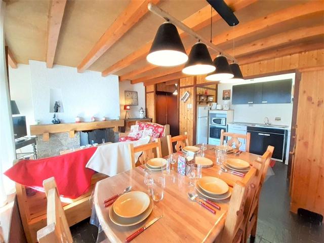 Duplex T3, 6 pers, 1700m d'altitude, Pla d'Adet, Sud, parking, classé 2 étoiles, non-fumeur FR-1-457 - Saint Lary Soulan