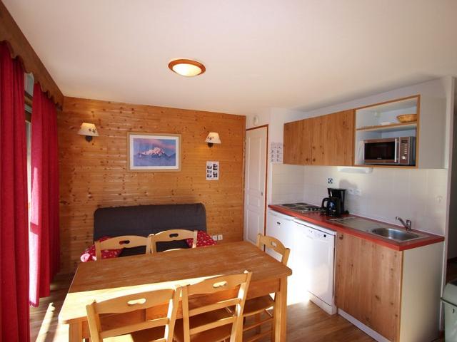 Charmant appartement à Chamrousse, 2 chambres, terrasse sud, proche pistes et commerces FR-1-549-119 - Chamrousse