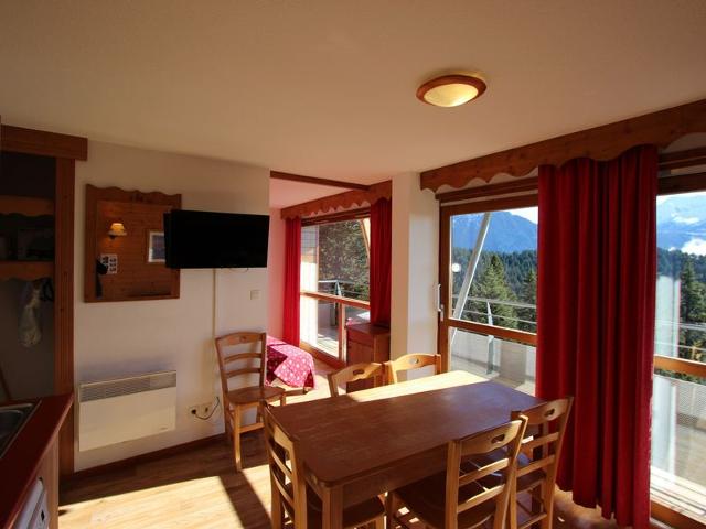 Charmant appartement à Chamrousse, 2 chambres, terrasse sud, proche pistes et commerces FR-1-549-119 - Chamrousse