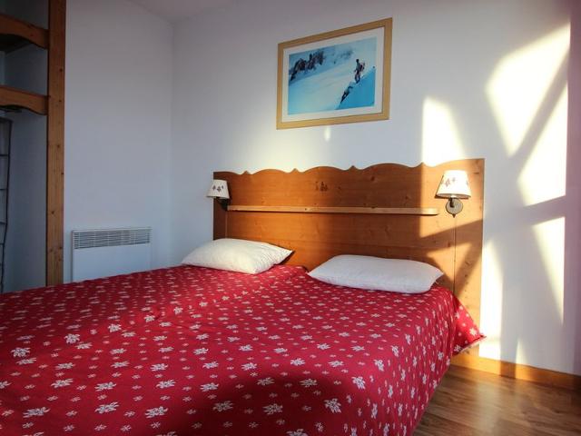 Charmant appartement à Chamrousse, 2 chambres, terrasse sud, proche pistes et commerces FR-1-549-119 - Chamrousse