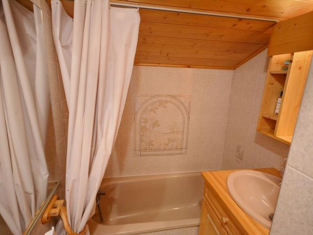 Charmant studio avec cabines, proche navettes, balcon, parking, bienvenue à Morzine FR-1-684-47 - Morzine