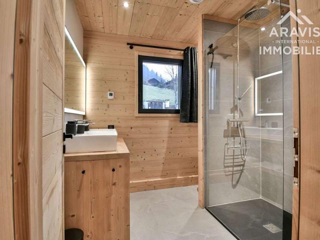 Chalet Mitoyen Luxueux 8 Pers, 3 Chambres Confortables pour une Escapade Alpestre Inoubliable FR-1-391-168 - Le Grand Bornand