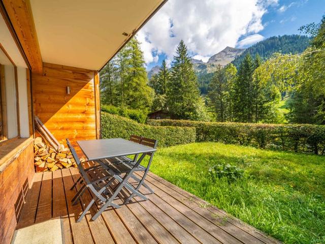 Appartement 3 chambres avec cheminée, terrasse et parking à La Clusaz FR-1-437-97 - La Clusaz