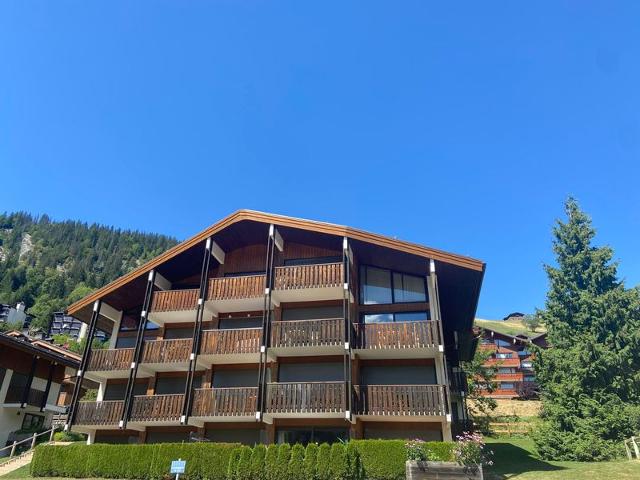 Appartement 2 Pièces avec Terrasse et Parking, Centre Village à La Clusaz, Proche Pistes et Commerces FR-1-437-96 - La Clusaz