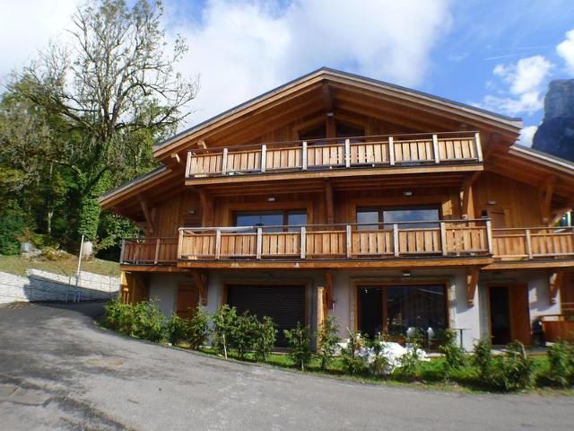 Superbe T4 mansardé - 3 chambres - Vue panoramique - Parking privé FR-1-629-112 - Samoëns