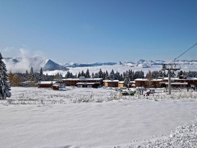 Studio cabine cosy avec balcon, au pied des pistes et des commerces. FR-1-340-267 - Chamrousse