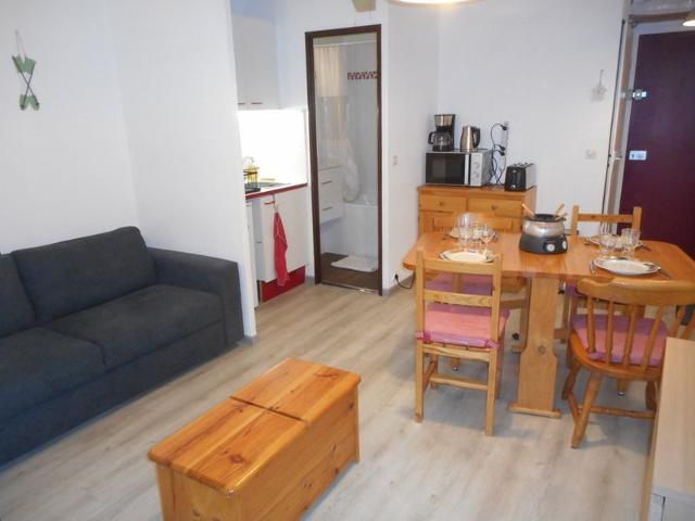 Studio cabine cosy avec balcon, au pied des pistes et des commerces. FR-1-340-267 - Chamrousse