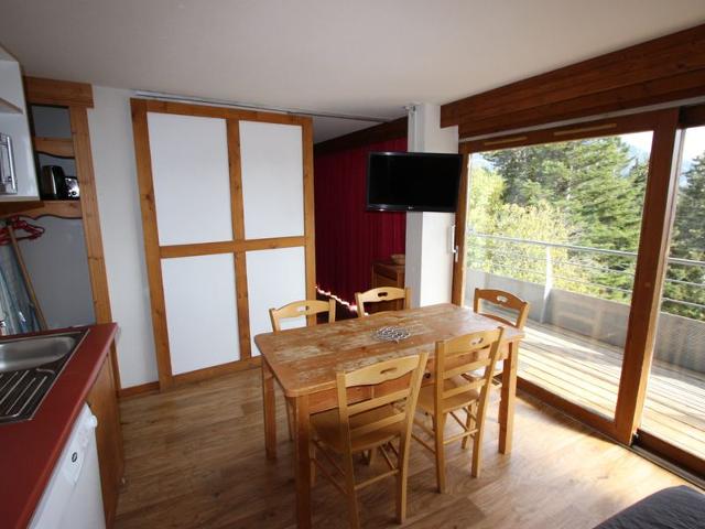 Appartement 6 places avec balcon et ensoleillement au cœur de Chamrousse FR-1-549-124 - Chamrousse