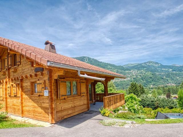 Chalet paisible à Morillon avec jacuzzi et proche des pistes skiables FR-1-642-66 - Morillon Village