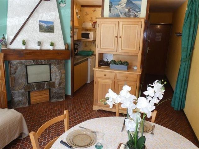 Studio cosy 4 pers, St Lary Soulan, pied des pistes, parking, TV, kitchenette équipée FR-1-457-324 - Saint Lary Soulan