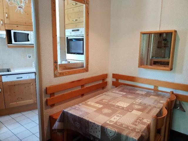 Appartement 2 Pièces avec Balcon et Wifi - Centre Croisette FR-1-574-11 - Les Menuires Croisette