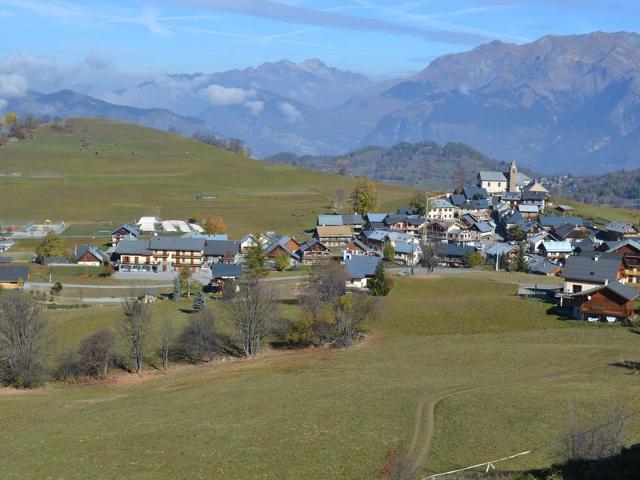 Chalet confortable 2* avec poêle à granulés et jardin, accepte animaux FR-1-618-16 - Albiez Montrond