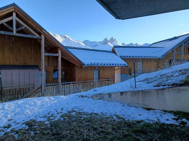 Studio confortable à 300m des pistes avec terrasse et parking FR-1-618-25 - Albiez Montrond