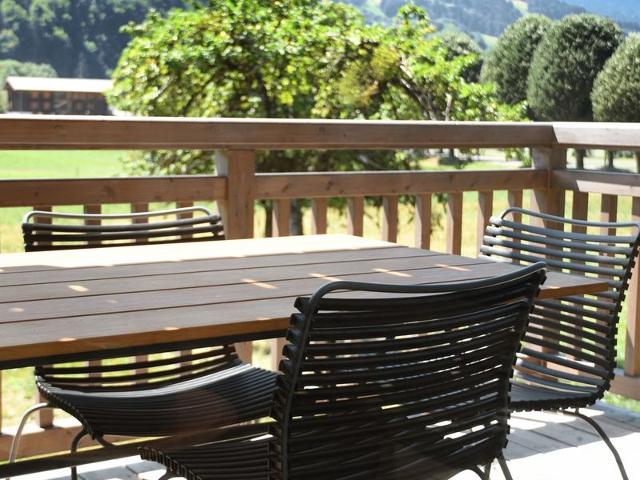 Appartement T4 de standing avec balcon et services inclus au cœur de Samoëns FR-1-624-130 - Samoëns