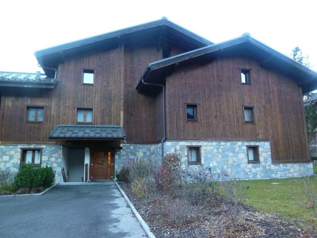 Duplex spacieux avec piscine couverte, balcon et parking, à 300m du centre et proche des pistes FR-1-624-137 - Samoëns