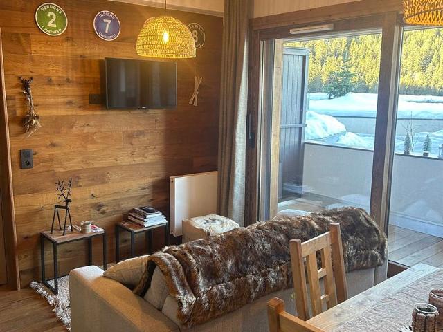 Courchevel 1650 : Appart neuf 2P+cab, idéal 4 pers proche centre avec parking FR-1-575-188 - Courchevel 1650