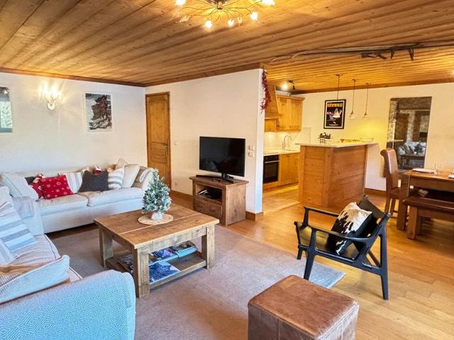 Appartement 3 chambres avec balcon, proche des pistes, parking, WiFi, TV avec Netflix et Amazon. FR- - Les Gets