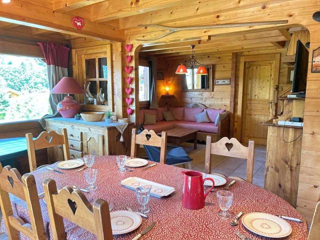 Chalet familial au pied des pistes avec terrasse et balcon FR-1-623-51 - Les Gets