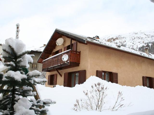 Chalet spacieux 8 pers, 3 chambres, cheminée, Wi-Fi, BBQ FR-1-762-1 - Serre Chevalier 1500 - Monêtier Les Bains