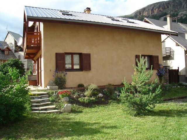 Chalet spacieux 8 pers, 3 chambres, cheminée, Wi-Fi, BBQ FR-1-762-1 - Serre Chevalier 1500 - Monêtier Les Bains