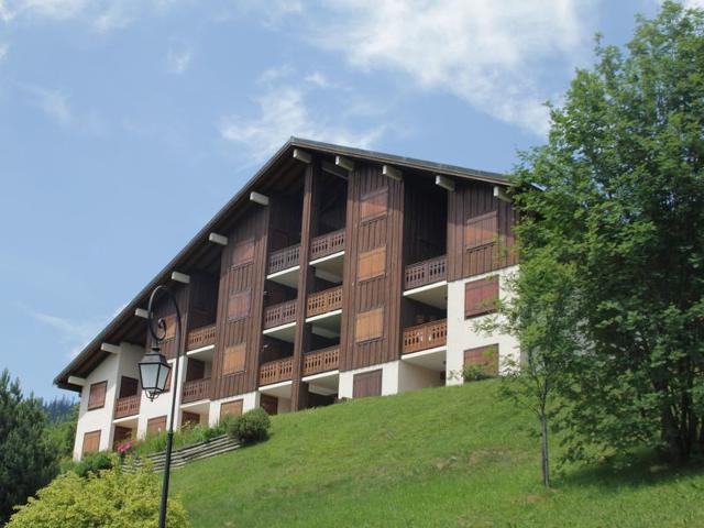 Chatel: 3 pièces, Terrasse, Animaux admis, Parking FR-1-198-257 - Châtel