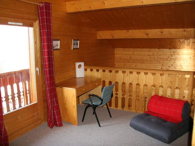 Chalet à Montalbert: 3 Chambres, Mezzanine, Cheminée, Cuisine Équipée, Parking FR-1-755-7 - Plagne Montalbert