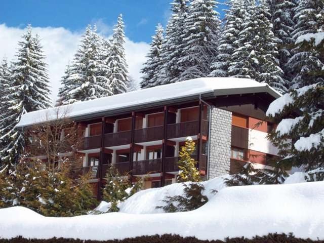 Superbe appartement rénové aux Gets, proche centre et pistes, balcon, casier à skis FR-1-623-155 - Les Gets