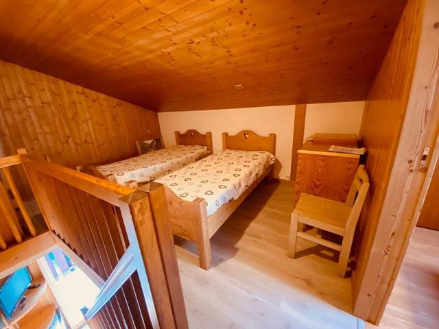 Duplex au cœur du village avec balcon et garage à La Clusaz, proche des pistes et commodités FR-1-45 - La Clusaz