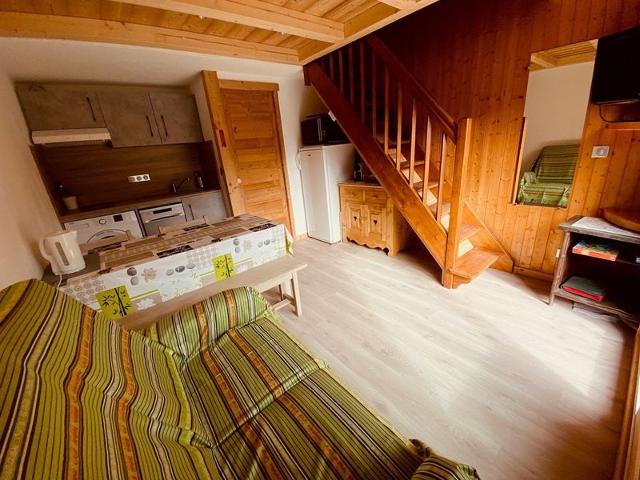 Duplex au cœur du village avec balcon et garage à La Clusaz, proche des pistes et commodités FR-1-459-216 - La Clusaz