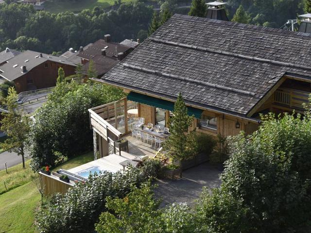 Chalet spacieux, skis aux pieds avec sauna, jacuzzi et salle de sport, proche centre et pistes FR-1-467-68 - Le Grand Bornand