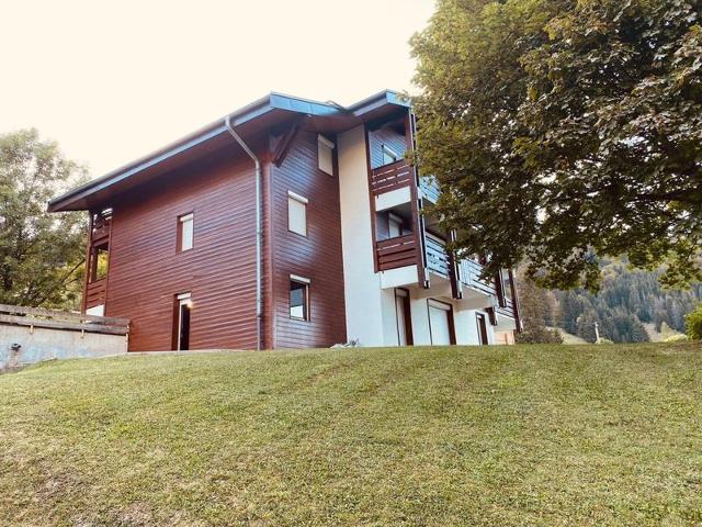 Appartement cosy avec terrasse, proche pistes et ski-bus, La Clusaz. FR-1-459-219 - La Clusaz