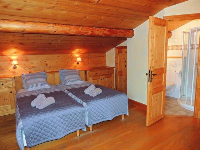 Chalet au calme avec sauna, proche des pistes, parking FR-1-598-123 - Les Gets