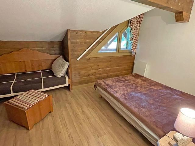 Triplex moderne avec terrasse, 4 chambres et parking à Samoëns FR-1-629-134 - Samoëns