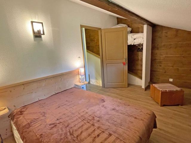 Triplex moderne avec terrasse, 4 chambres et parking à Samoëns FR-1-629-134 - Samoëns