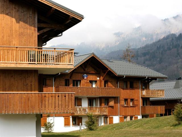 Triplex moderne avec terrasse, 4 chambres et parking à Samoëns FR-1-629-134 - Samoëns