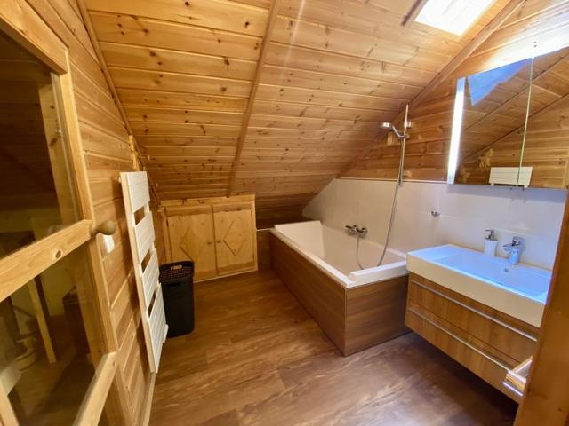 Appartement de montagne avec sauna - 6 pers - 3 chambres - Proche pistes et commerces - Les Angles F - Les Angles