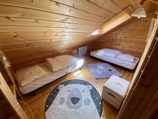 Appartement de montagne avec sauna - 6 pers - 3 chambres - Proche pistes et commerces - Les Angles F - Les Angles