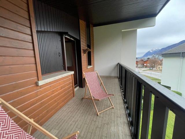 Appartement Chaleureux avec Balcons au Coeur de Samoëns, Proche Ski-Bus FR-1-624-147 - Samoëns