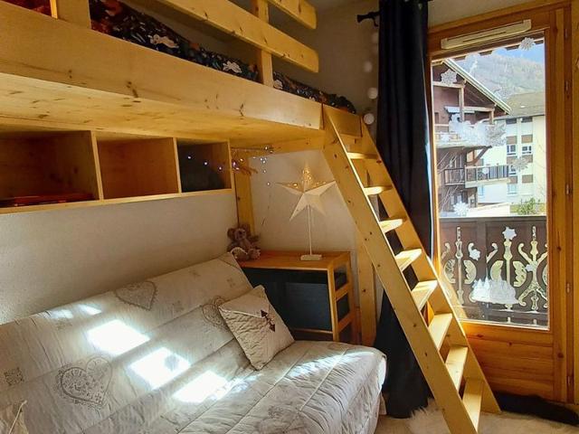 Grand T3 à Samoëns avec balcon et équipements pour enfants FR-1-624-148 - Samoëns