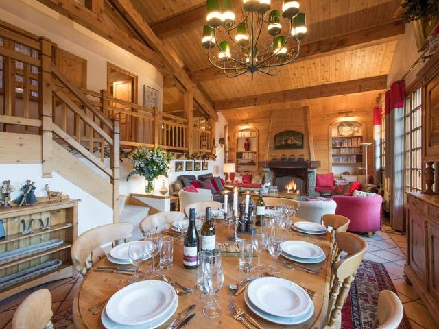 Chalet traditionnel à Courchevel 1850, vaste, bien situé, idéal pour familles, 10-11 pers. FR-1-575- - Courchevel 1850