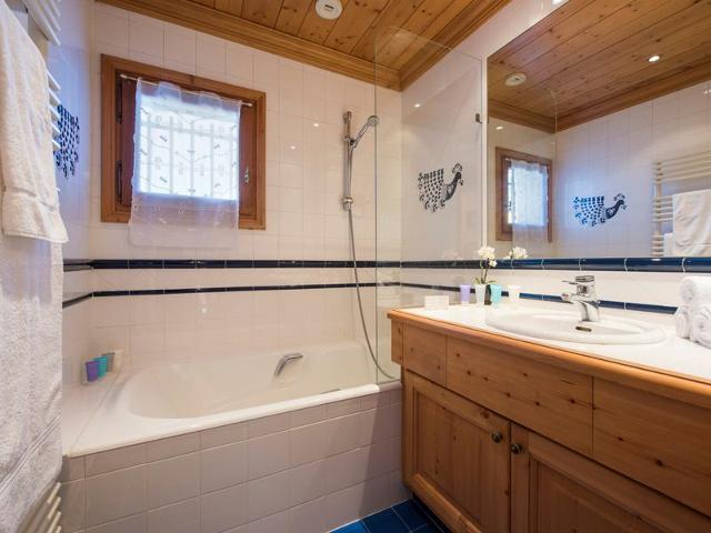 Chalet traditionnel à Courchevel 1850, vaste, bien situé, idéal pour familles, 10-11 pers. FR-1-575-203 - Courchevel 1850