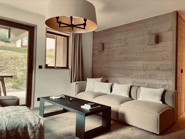 Appartement Neuf à Courchevel Le Praz - 4 Pièces, 84 m², 6 Pers, Terrasse, Parking, Proche Pistes FR-1-575-204 - Courchevel 1550