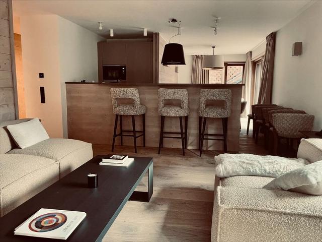 Appartement Neuf à Courchevel Le Praz - 4 Pièces, 84 m², 6 Pers, Terrasse, Parking, Proche Pistes FR-1-575-204 - Courchevel 1550