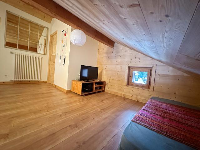 Appartement calme près du lac avec jardin, balcon, parking et wifi FR-1-624-150 - Samoëns