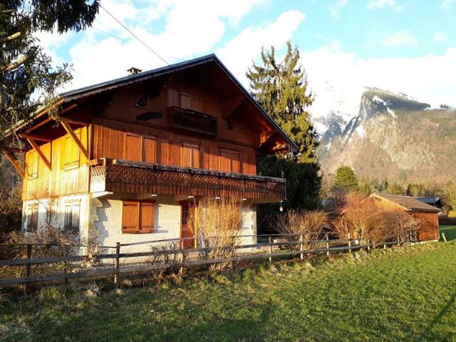 Appartement calme près du lac avec jardin, balcon, parking et wifi FR-1-624-150 - Samoëns