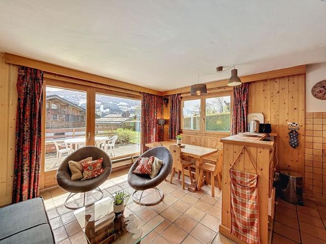 Appartement Mont Blanc : 2 chambres, terrasse, parking et équipements modernes FR-1-560-131 - Megève