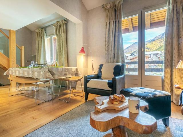 Duplex élégant à Val-d'Isère : Wifi, parking couvert, proche commodités et navette FR-1-694-61 - Val d’Isère Centre